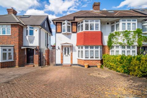 32 Cardinal Avenue, Morden, SM4 4TA