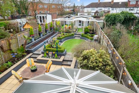 161 Tudor Drive, Morden, SM4 4PJ