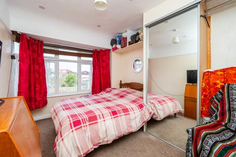477 Gander Green Lane, Cheam, Sutton, SM3 9RA