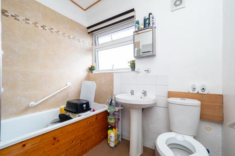 477 Gander Green Lane, Cheam, Sutton, SM3 9RA