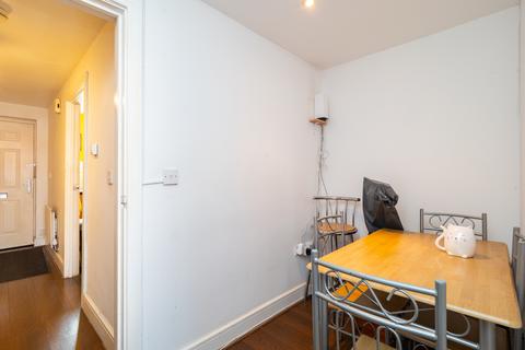 3 bedroom terraced house for sale, Aragon Place, Morden SM4