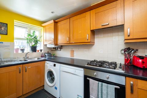 2 Aragon Place, Morden, SM4 4QD