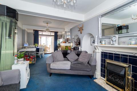 268 Kingsbridge Road, Morden, SM4 4PZ
