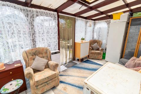 268 Kingsbridge Road, Morden, SM4 4PZ