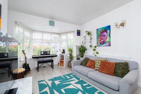 3 bedroom end of terrace house for sale, Aragon Road, Morden SM4