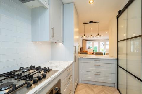 5 Aragon Place, Morden, SM4 4QD