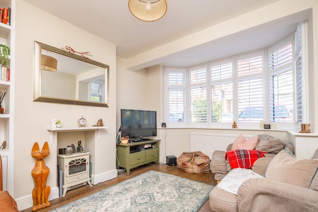 Dunster Avenue, Morden SM4 4 bed terraced house for sale £650,000