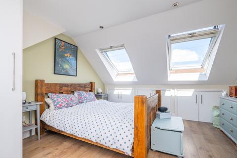 5 Dunster Avenue, Morden, SM4 4LE