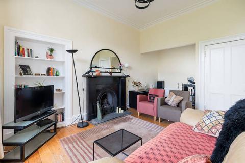 3 bedroom flat for sale, 5/8 Argyle Park Terrace, Marchmont, Edinburgh EH9 1JY