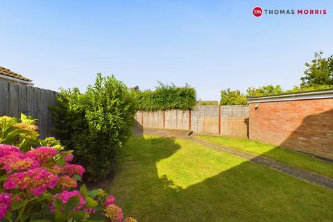 2 bedroom bungalow for sale, Rockingham Road, Huntingdon PE28