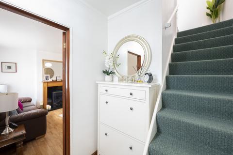 2 bedroom end of terrace house for sale, Willcocks Close, Surrey KT9