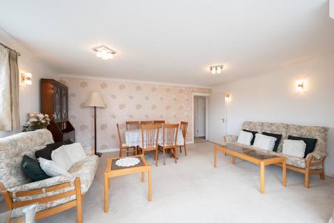 2 bedroom apartment for sale, Portsmouth Road, Surbiton KT6