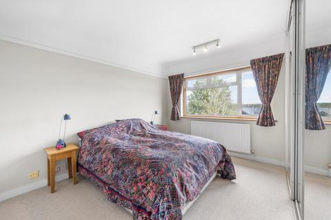 11 Cheyne Hill, Surbiton, KT5 8BL