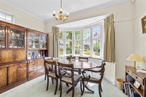 22 Lynton Road, New Malden, KT3 5EE