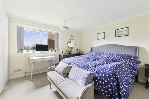 2 bedroom apartment for sale, Portsmouth Road, Surbiton KT6