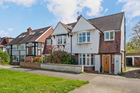 264 Raeburn Avenue, Surbiton, KT5 9EE