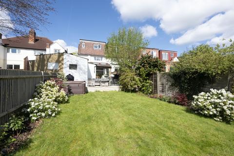 264 Raeburn Avenue, Surbiton, KT5 9EE