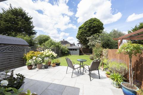 10 Ruston Avenue, Surbiton, KT5 9HW