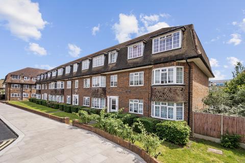 2 bedroom apartment to rent, Toby Way, Surbiton KT5