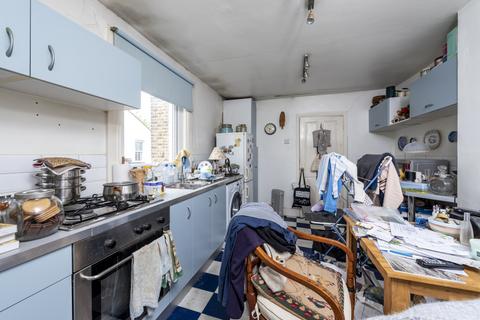 2b Goodenough Road, London, SW19 3QW