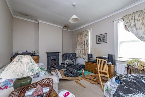 2b Goodenough Road, London, SW19 3QW