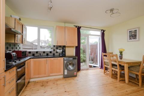 131 Mostyn Road, London, SW19 3LS