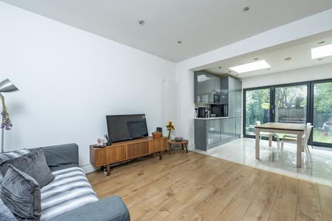 3 bedroom terraced house for sale, Haydons Road, London SW19