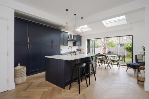 39 Cecil Road, London, SW19 1JR