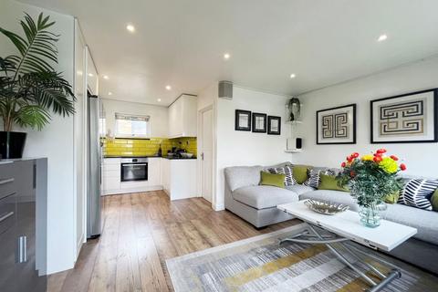 3 bedroom semi-detached house for sale, 548 Kingston Road, London SW20