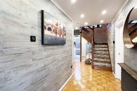 4 bedroom detached house for sale, Warlingham CR6
