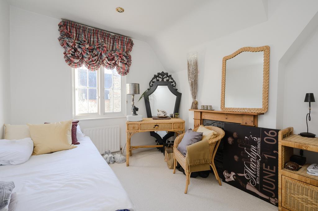 Picture No. 09