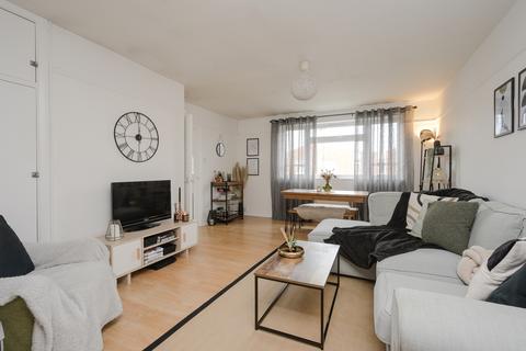 3 bedroom apartment for sale, Florence Road, London SW19