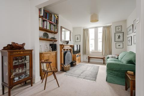10 William Road, London, SW19 3PL