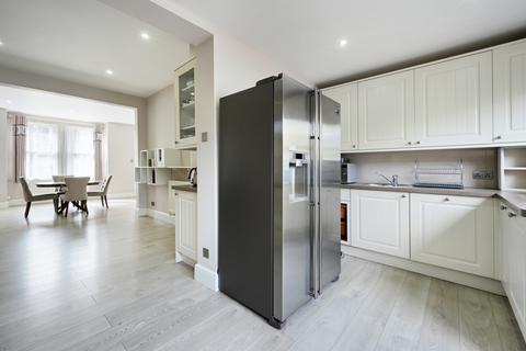 66 Faraday Road, London, SW19 8PD