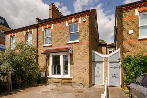 4 Courthope Villas, London, SW19 4EH