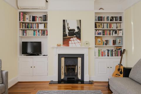 4 Courthope Villas, London, SW19 4EH