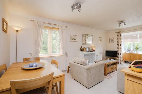 2 bedroom apartment for sale, Kipling Drive, London SW19