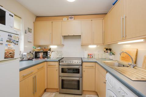 2 bedroom apartment for sale, Kipling Drive, London SW19