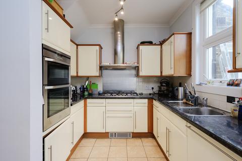 4 bedroom terraced house for sale, Faraday Road, London SW19