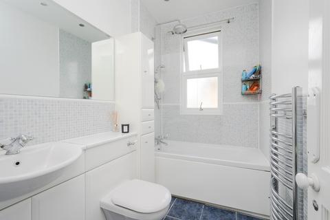 142 Faraday Road, London, SW19 8PB