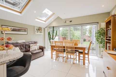 18 Cliveden Road, London, SW19 3RB