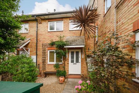 8 North Road, London, SW19 1AG
