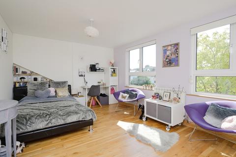 14 New Road, Kingston Upon Thames, KT2 6AP
