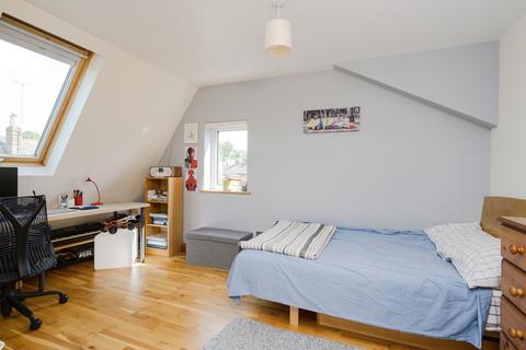14 New Road, Kingston Upon Thames, KT2 6AP