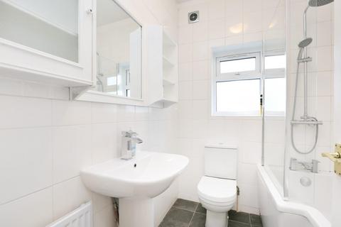 First Floor Flat, 22 Calais Street, London, SE5 9LP