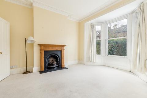 112 Gladstone Road, London, SW19 1QW
