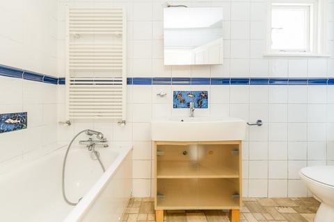 112 Gladstone Road, London, SW19 1QW