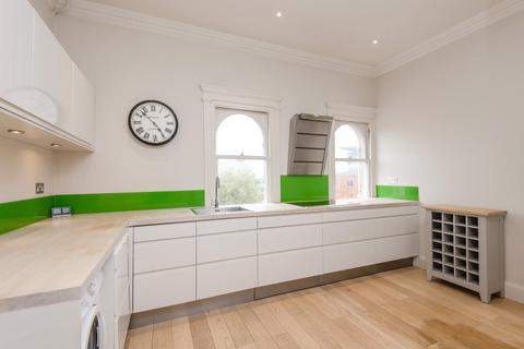 4 bedroom apartment for sale, Belvedere Grove, London SW19