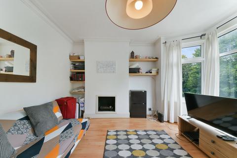 51a Approach Road, London, SW20 8BA