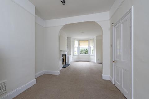 15 Thurstan Road, London, SW20 0EB